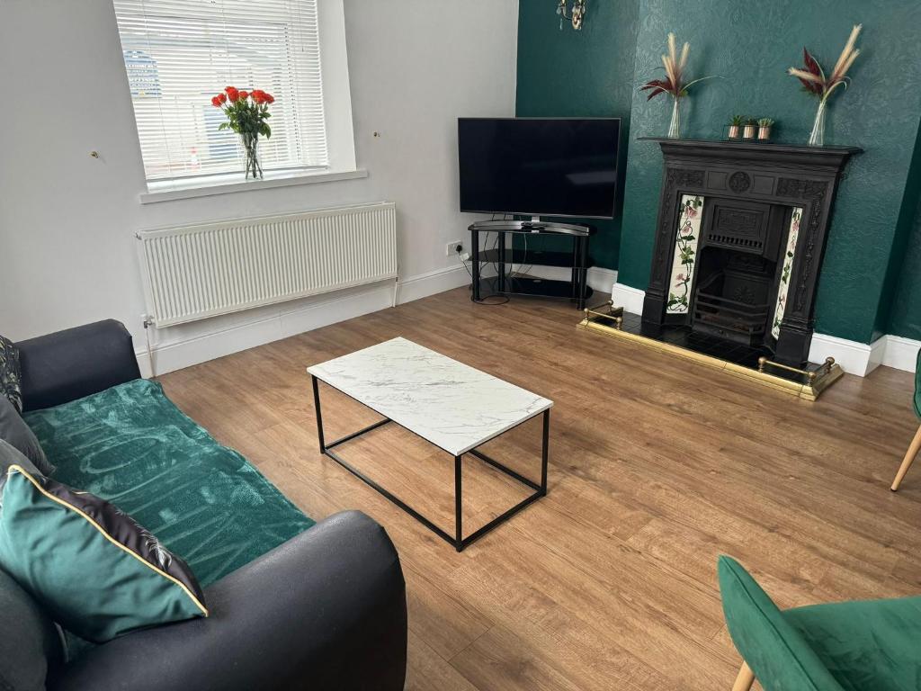 Ennerdale Edge - 4 Bedrooms - Sleeps 8, Cleator Moor