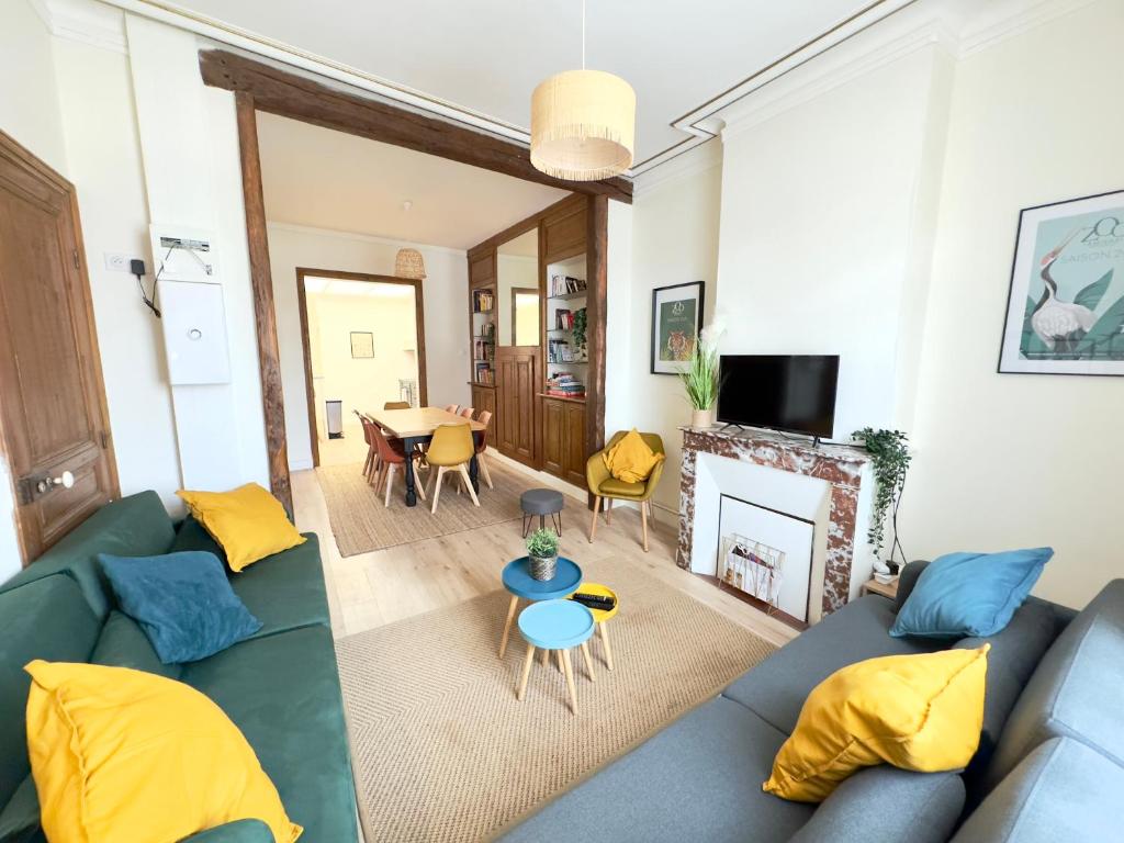 4 Ch - 10 pers - Grande Maison - Parking - Jardin - BBQ - 2