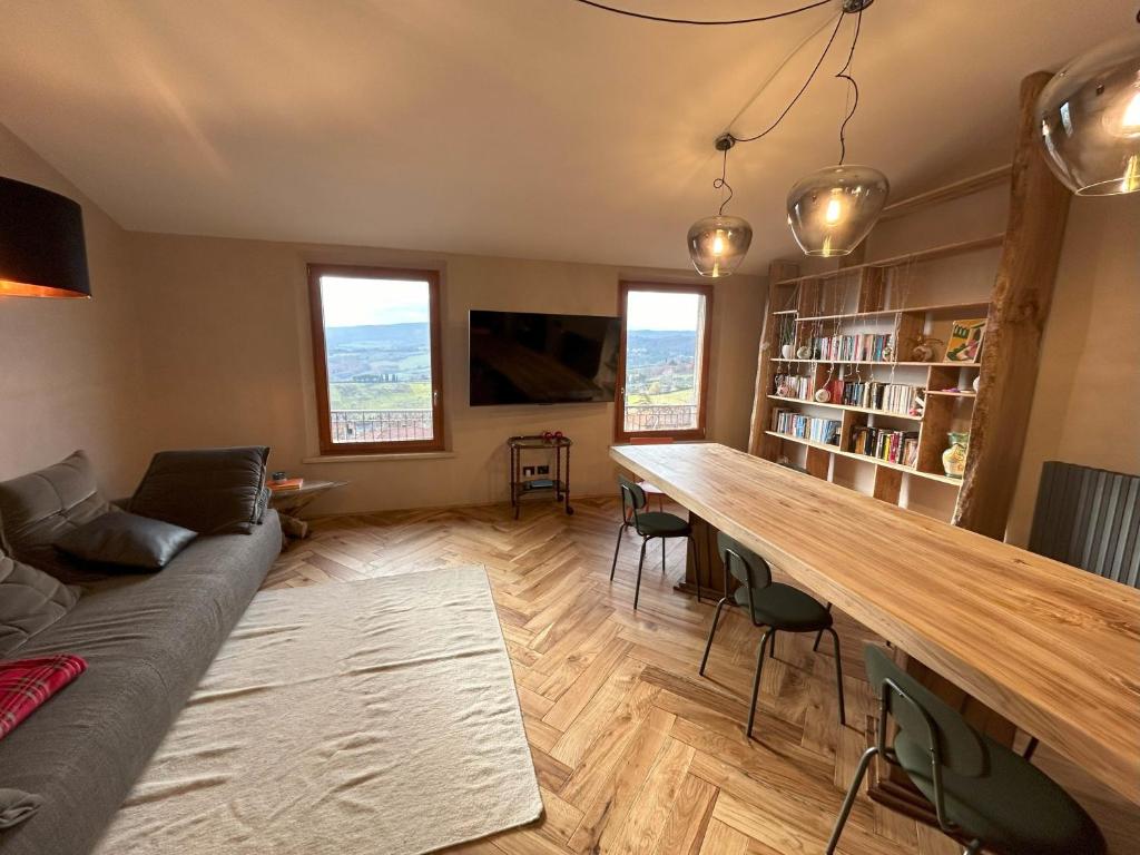Garibaldi Suite - 1