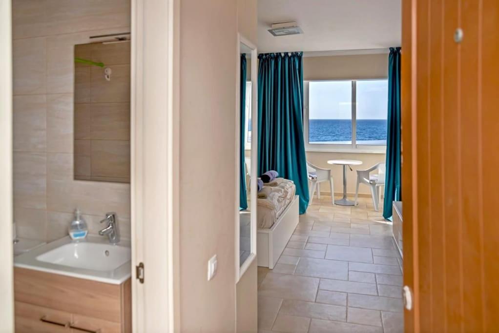 First line ocean view studio - 5