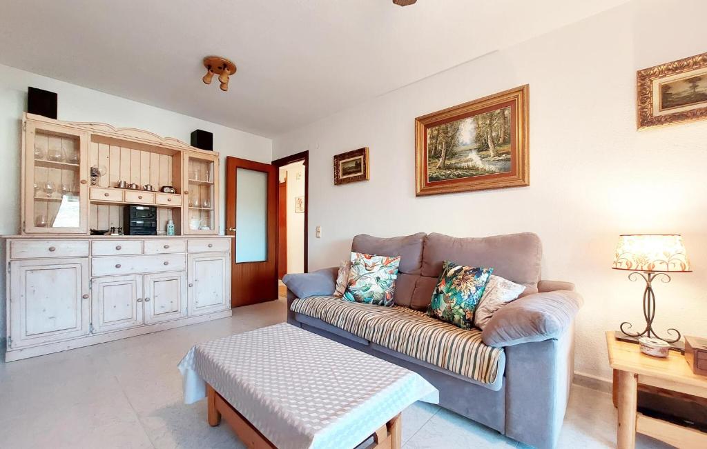 2 Bedroom Lovely Apartment In Benicàssim - 4