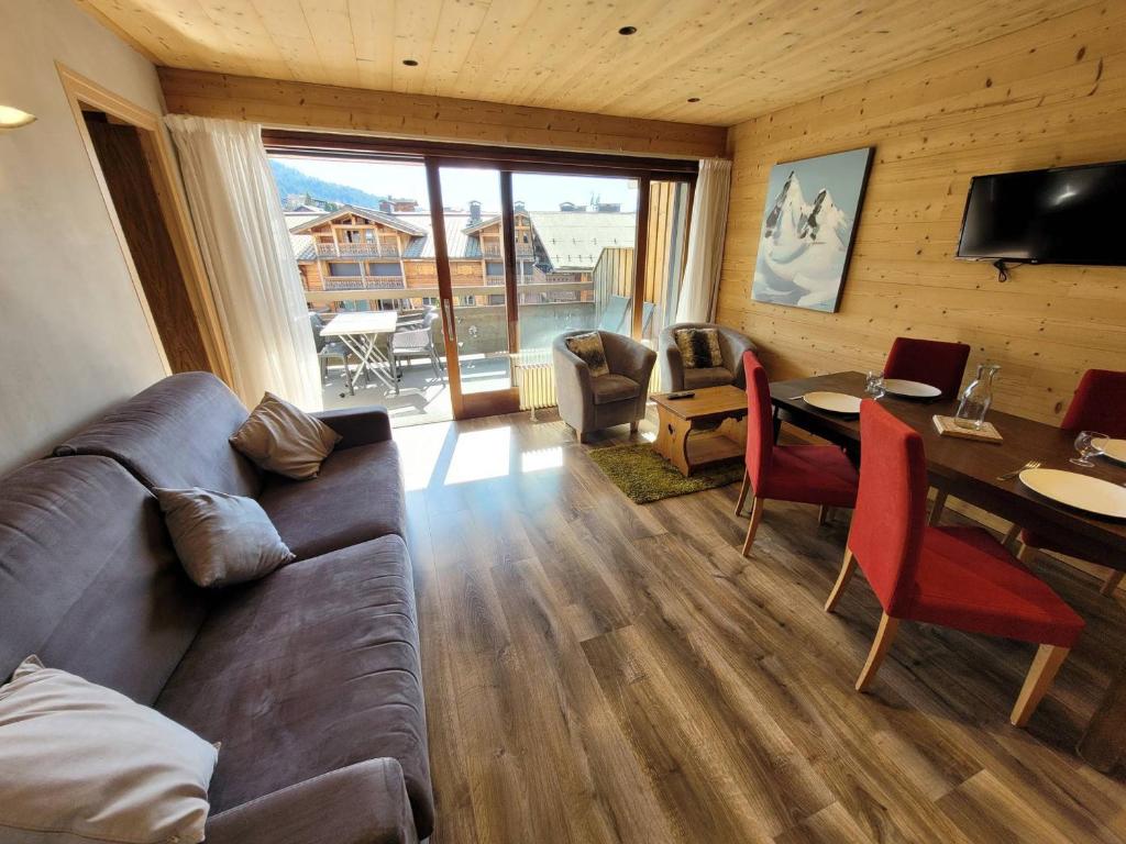 Appartement rénové, au pied des pistes avec parking inclus - FR-1-598-136 - 2