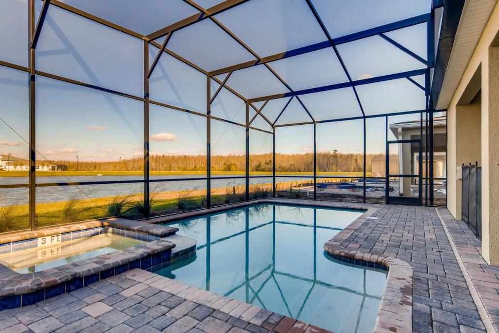 2859 BD - Grand Luxury Villa with a Sparkling Pool, Kissimmee
