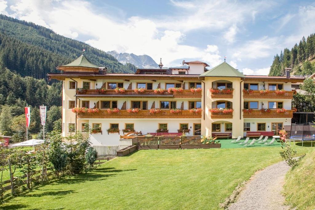 Alpenhotel Tirolerhof Gerlos - 1