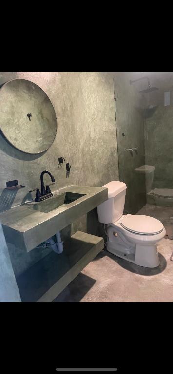 Habitación con baño privado exterior - 2