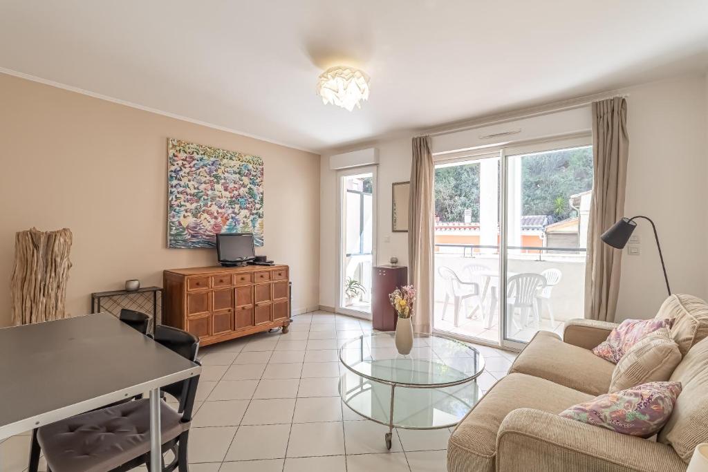 1 bedroom apartment Near Monaco Train Station - 3