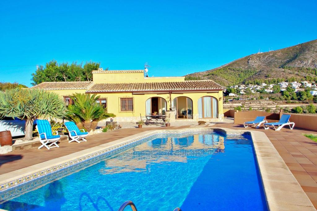 Marquesol - pri. pool villa with captivating hill views in Benitachell - 4