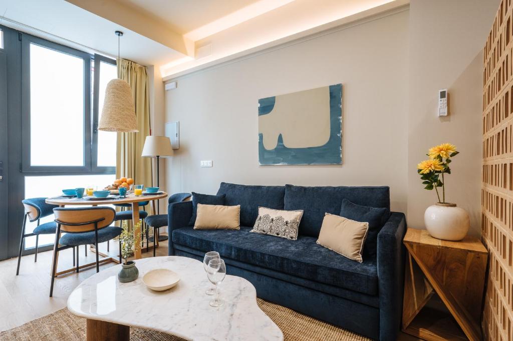 New Hostly Alameda Apartments - 3
