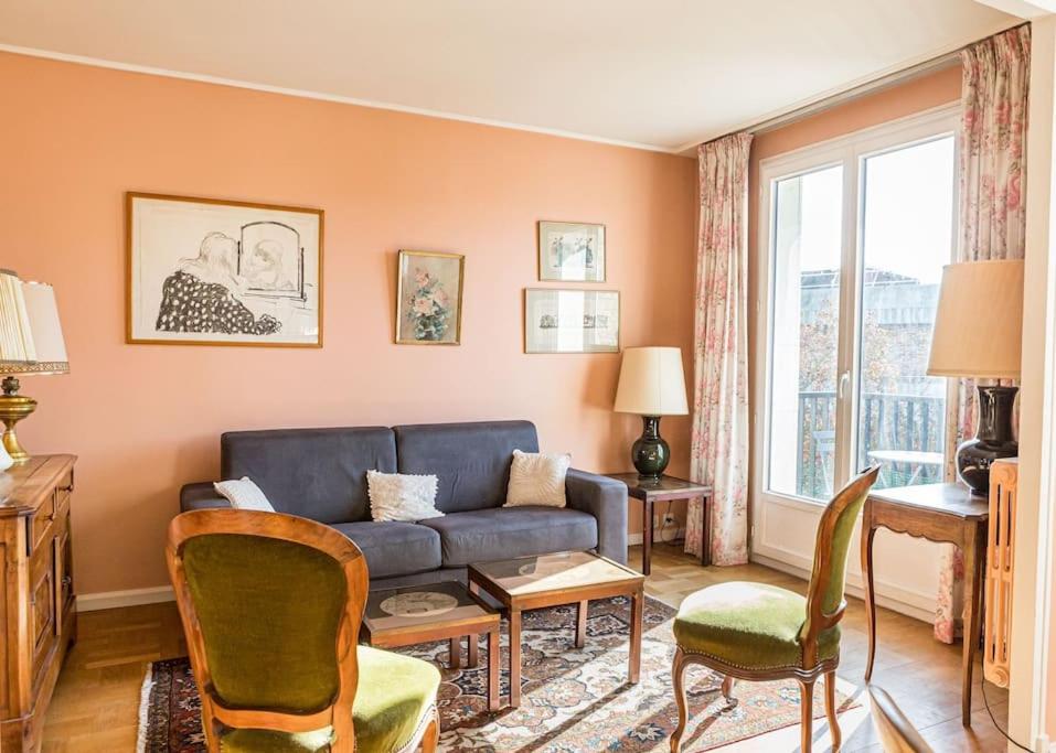 L'ESCUDIER Appartement calme proche Rolland Garros avec vue panoramique et parking, Boulogne-Billancourt