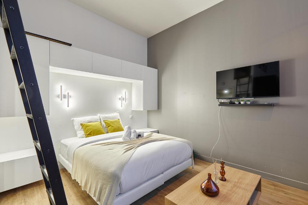 Studio Jardin du Luxembourg by Studio prestige - 2