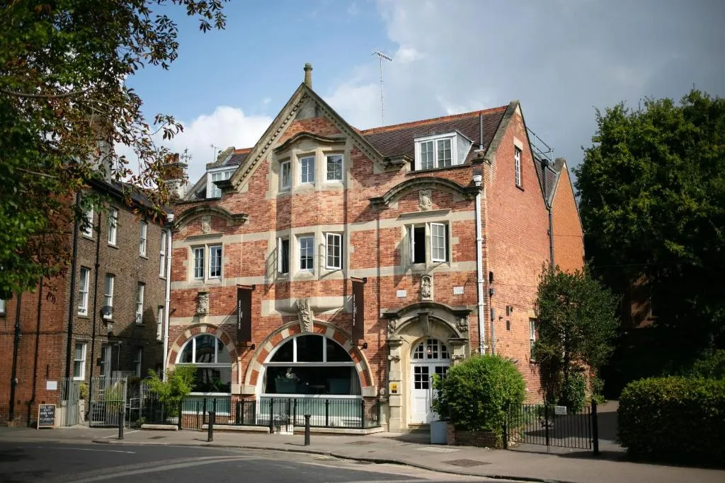 One Warwick Park Hotel, hotel in Royal Tunbridge Wells