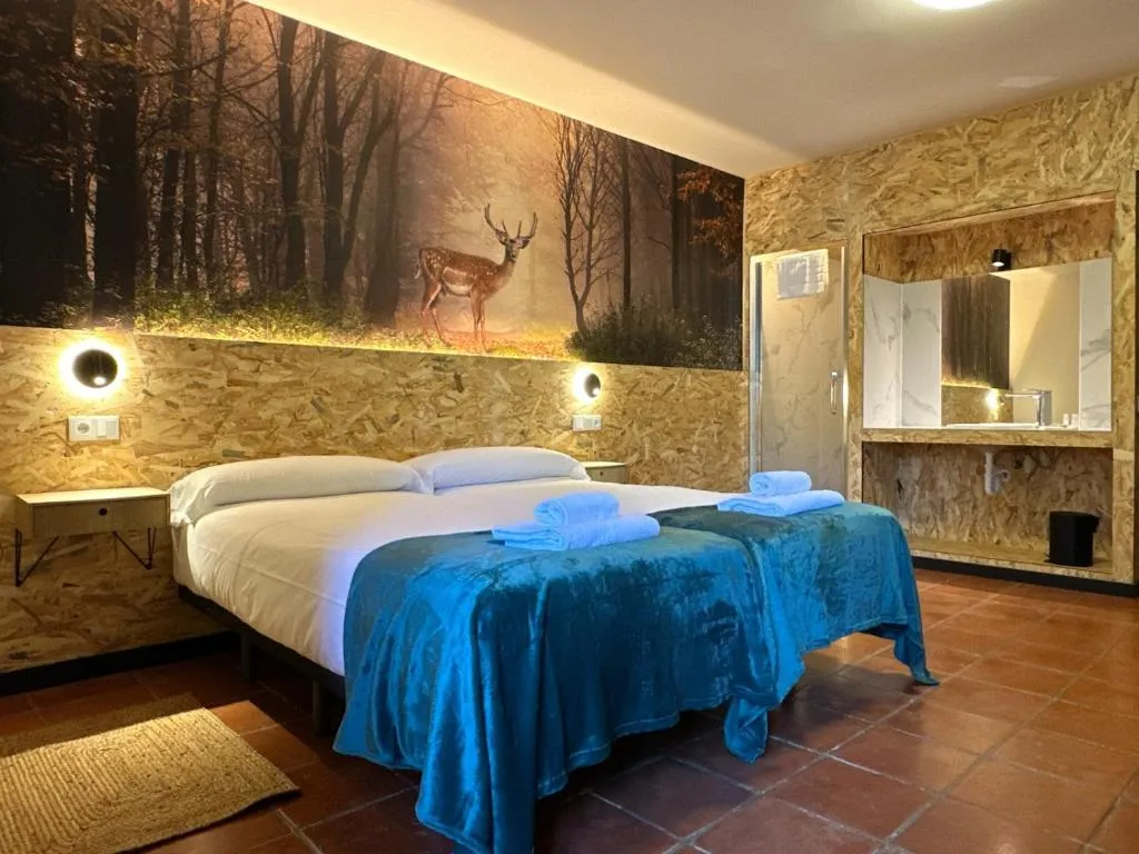 Hotel y Albergue Real Fabrica de Ezcaray，位于仕格莱的酒店