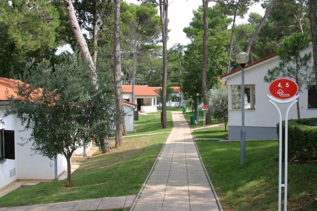 Apartments Galijot Plava Laguna — Hotel building in Poreč, Istria
