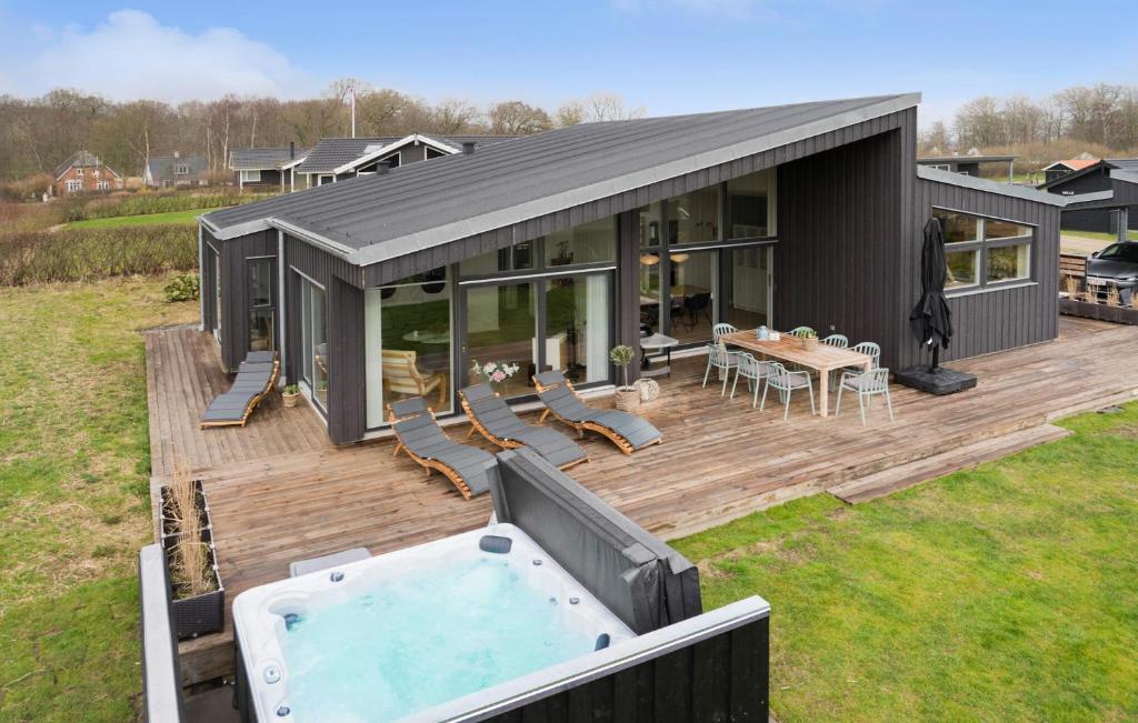 Nice Home In Haderslev With Kitchen, Haderslev