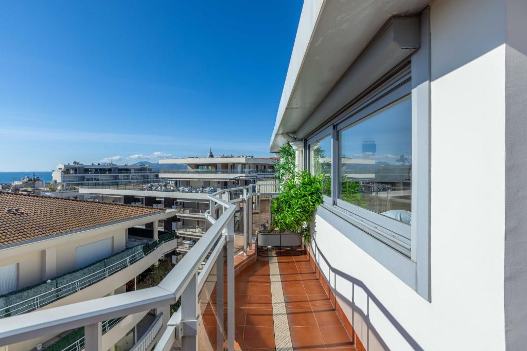 Agence des Résidences - Plein centre de Cannes - 4