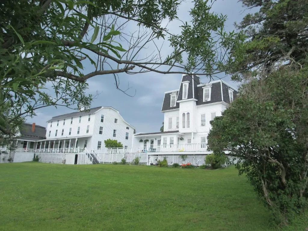 Marathon Hotel, hotel in North Head