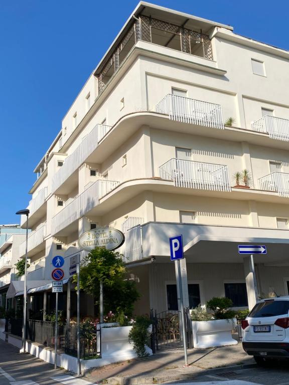 Hotel Stella Alpina - 1