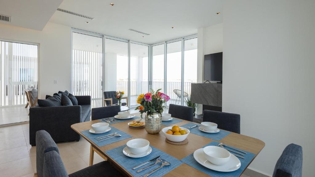 Relax in Costa Divina LV 63 Brand New by Kivoya - 3