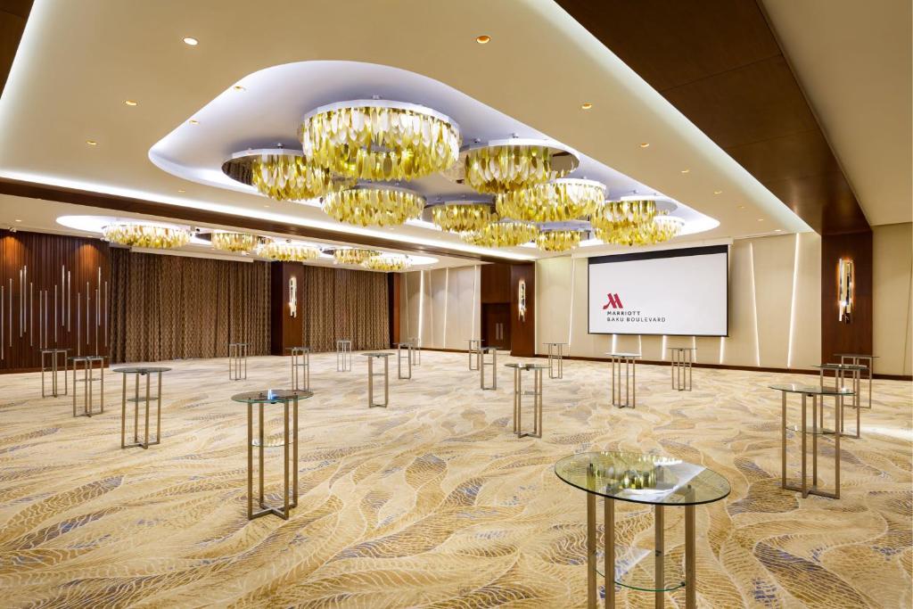 Toplantı odası / Geniş salon