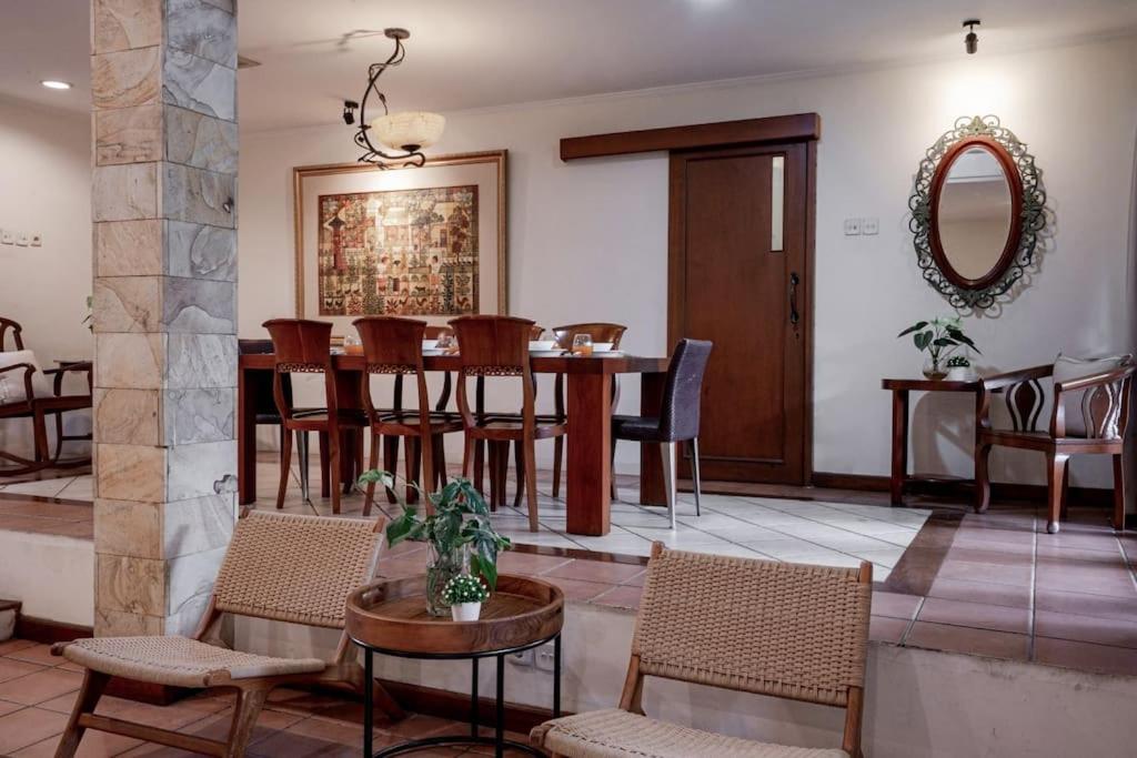 Pasteur Beautiful Luxury Home