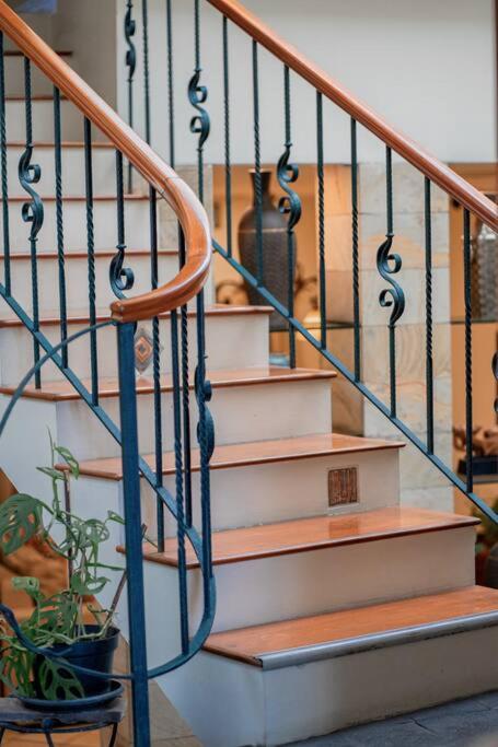 Pasteur Beautiful Luxury Home