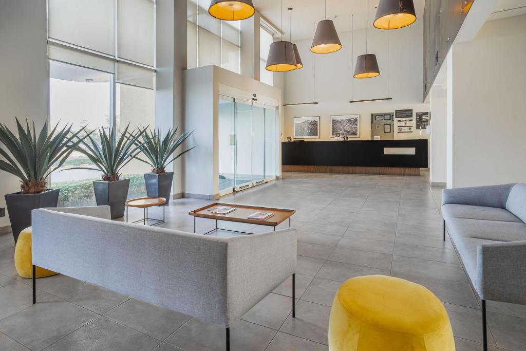 City Express by Marriott Durango フロント・ロビー