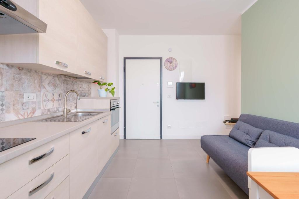 West Side Bologna Apartment by Lesdomus - 3