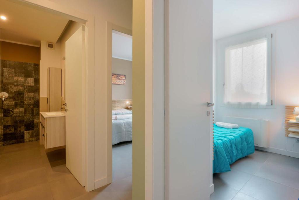 West Side Bologna Apartment by Lesdomus - 5