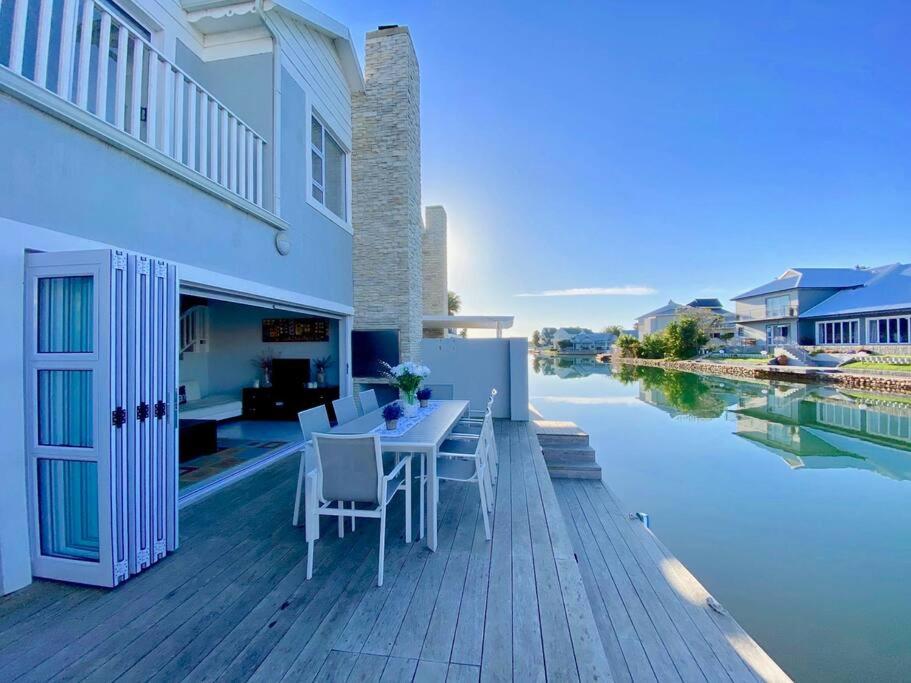 Canal 04, Jeffreys Bay