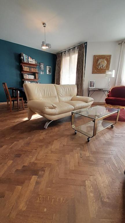 Comfy Appartement 85m2 in a calm area in Montreuil 10min from Paris, Montreuil