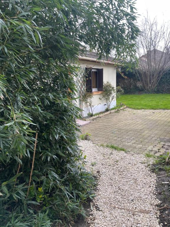 Dar Kareem, Villeparisis