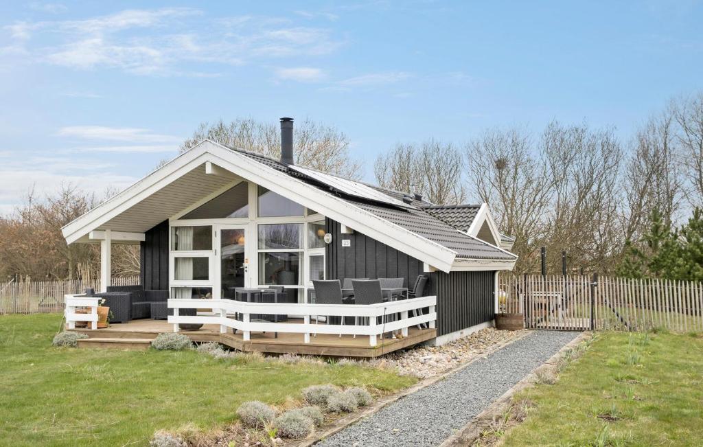 Beautiful Home In Føllenslev With Wifi, Føllenslev