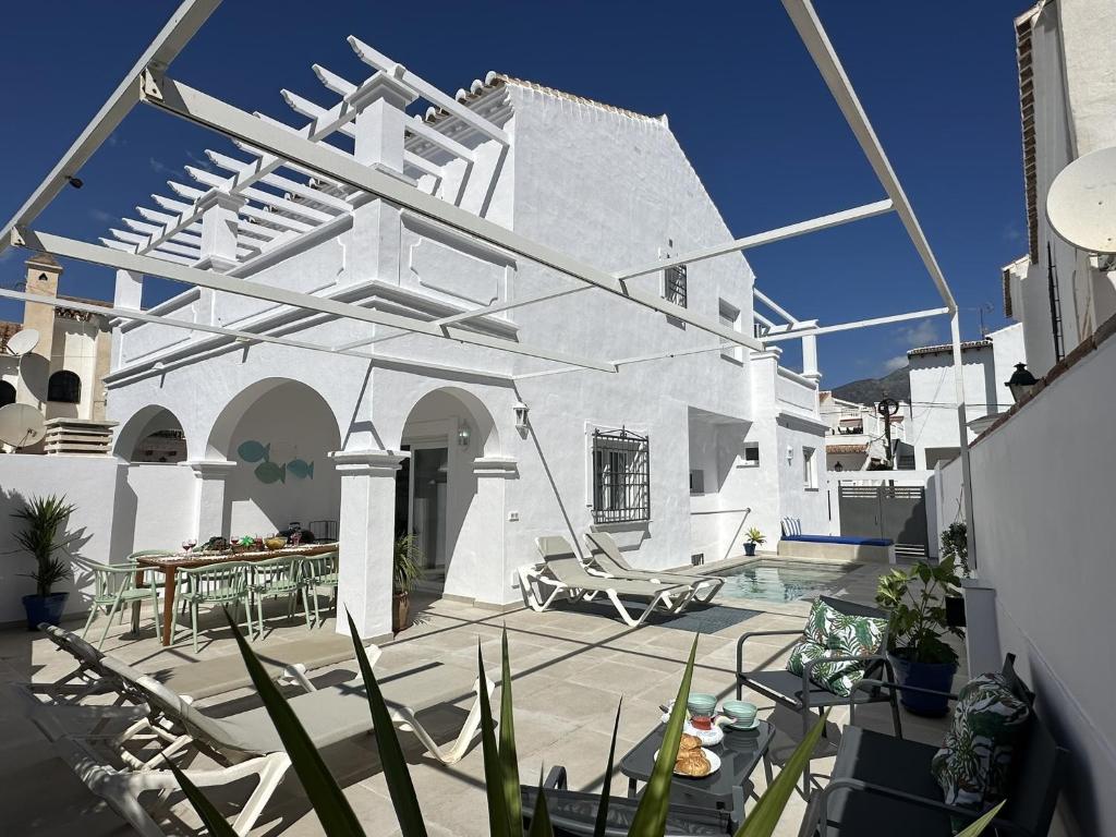Nerja Paradise Rentals - Villa Calazul - 3