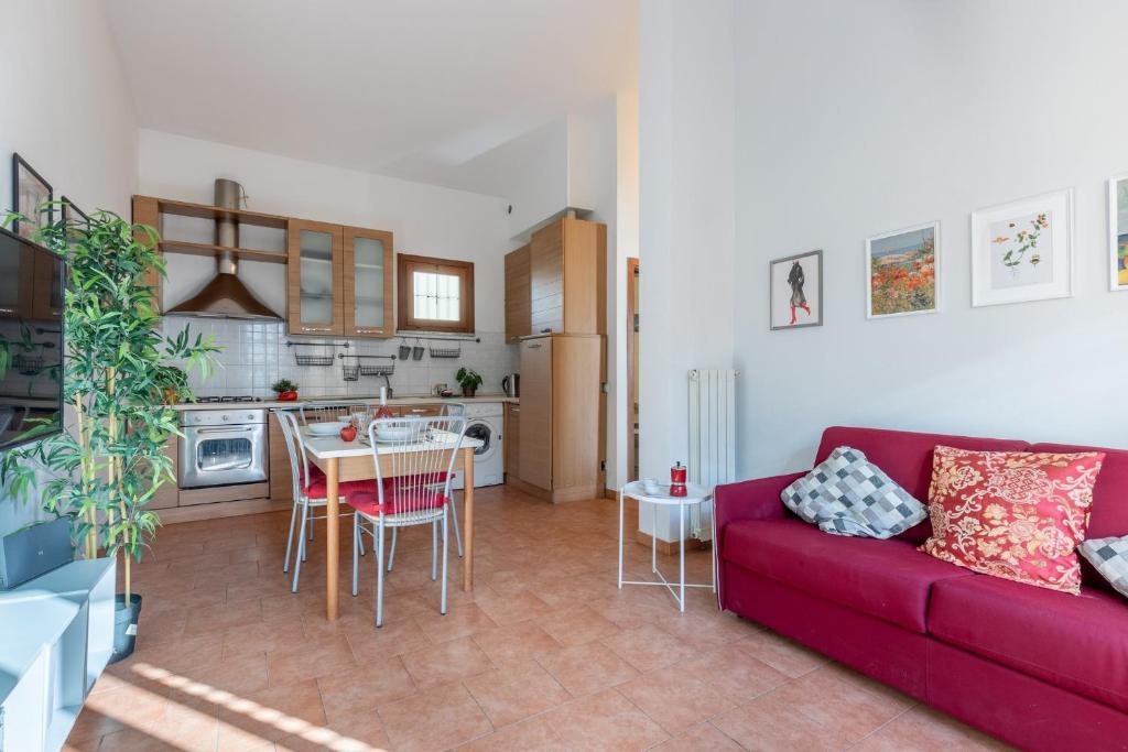 GuestHost - Four Shades of Pisa Apartments - 5
