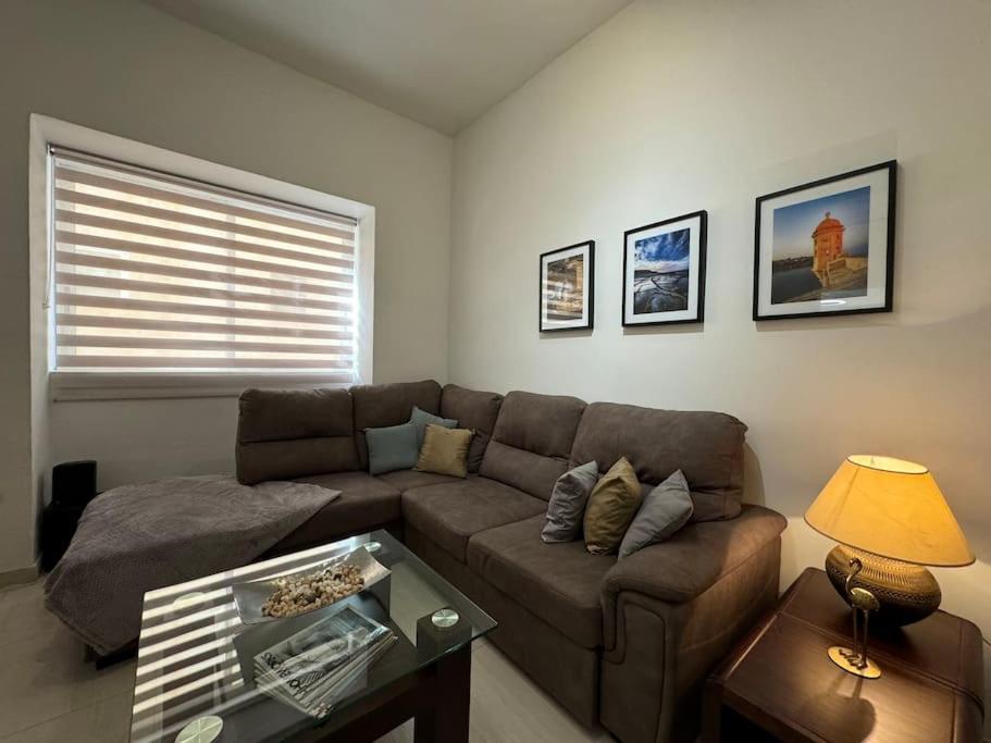 Modern Seaview-2 min from Beach, Sliema