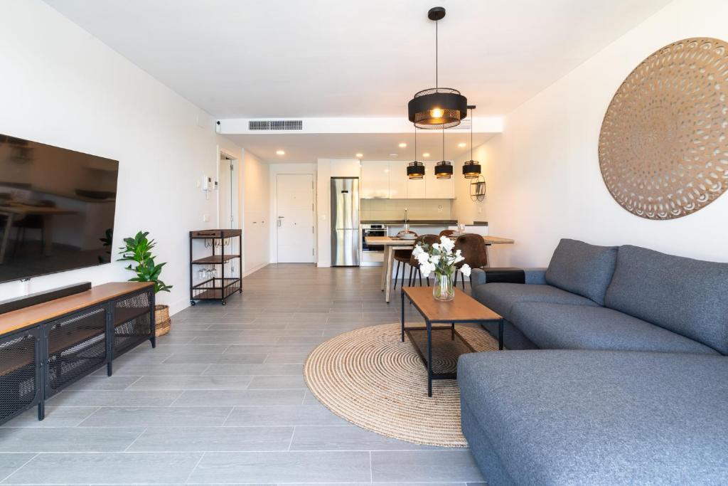 Modern apartment with sea and poolview - 3