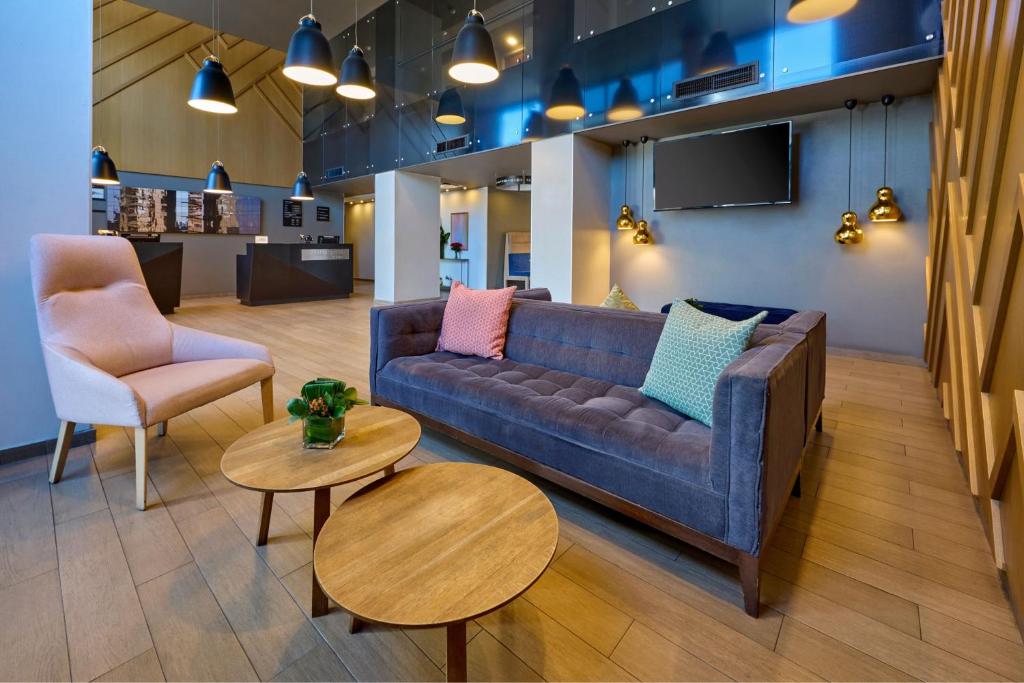 フロント・ロビー