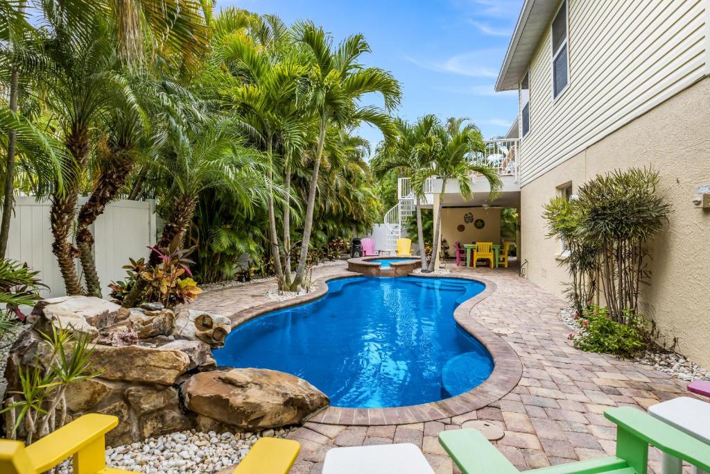 Carefree Cay, Anna Maria