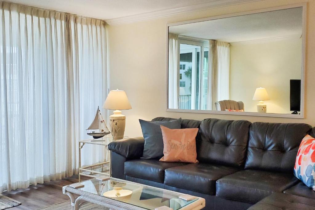 Shoreline Towers #1024, Destin