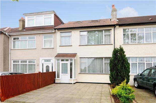 Private Double Room in London, Streatham Vale