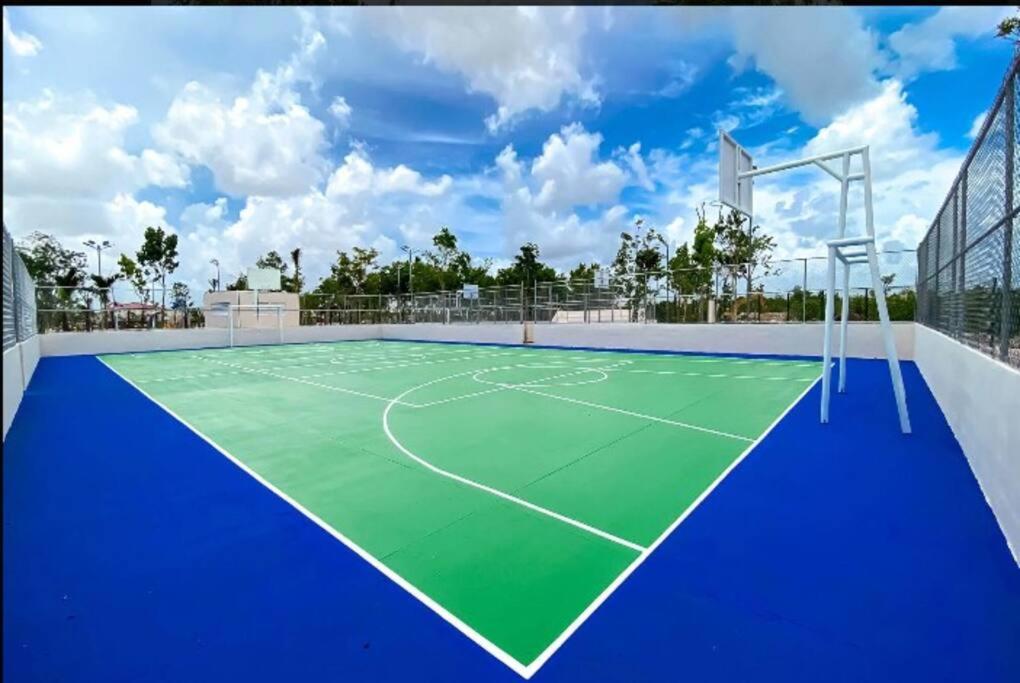 Family accommodation with pool and water park - 4