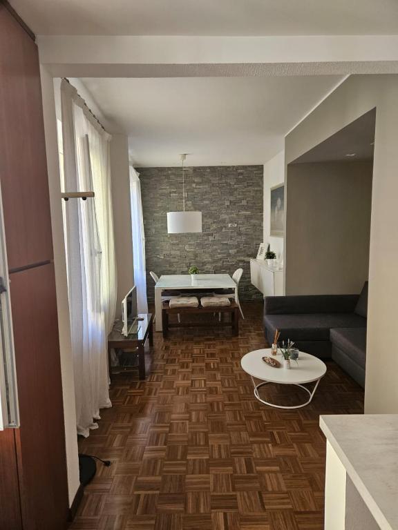 CASA CECILIA - 2