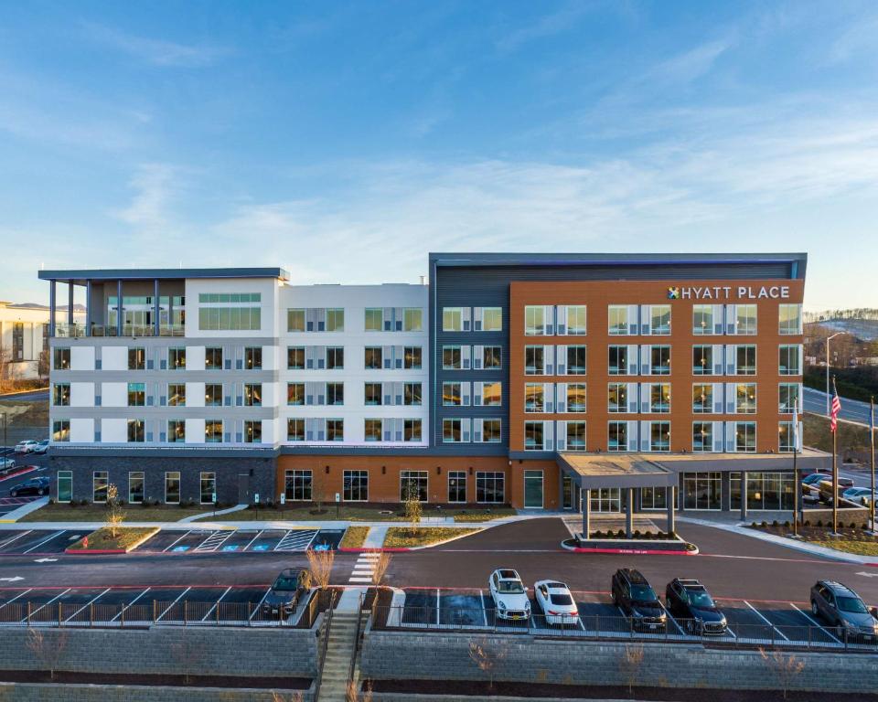 Hyatt Place Harrisonburg 外観