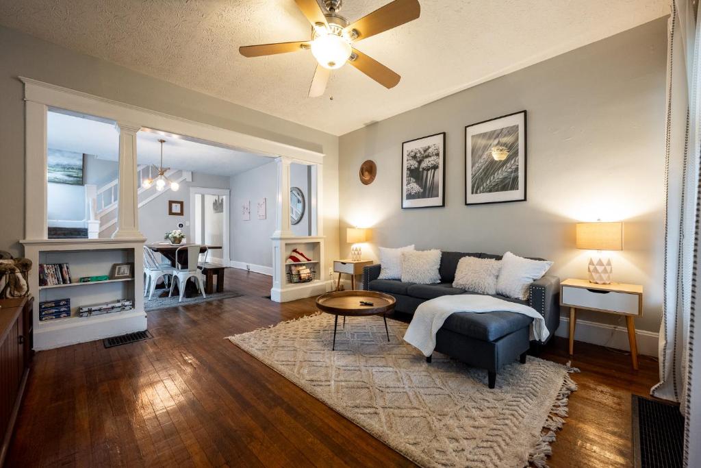 5 Min Fountain Square - Cozy Bates-Hendricks Home, Indianapolis