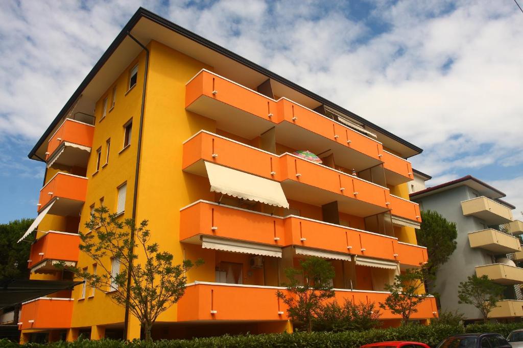 CONDOMINIO PIANETI - 1