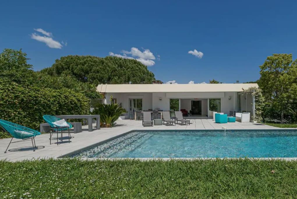 Villa Californienne tout confort avec piscine - 1