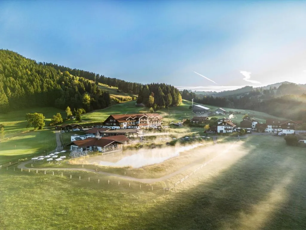 Haubers Naturresort Gutshof, hotel in Oberstaufen