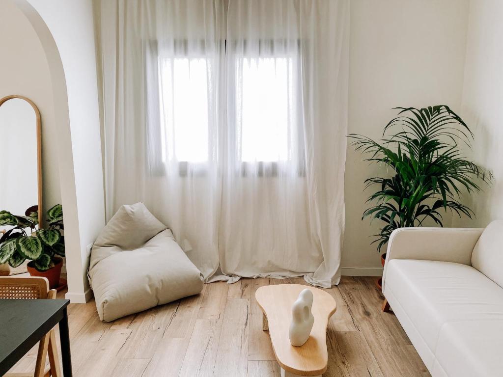 Vanilla! 1 Bedroom Apartment - 1