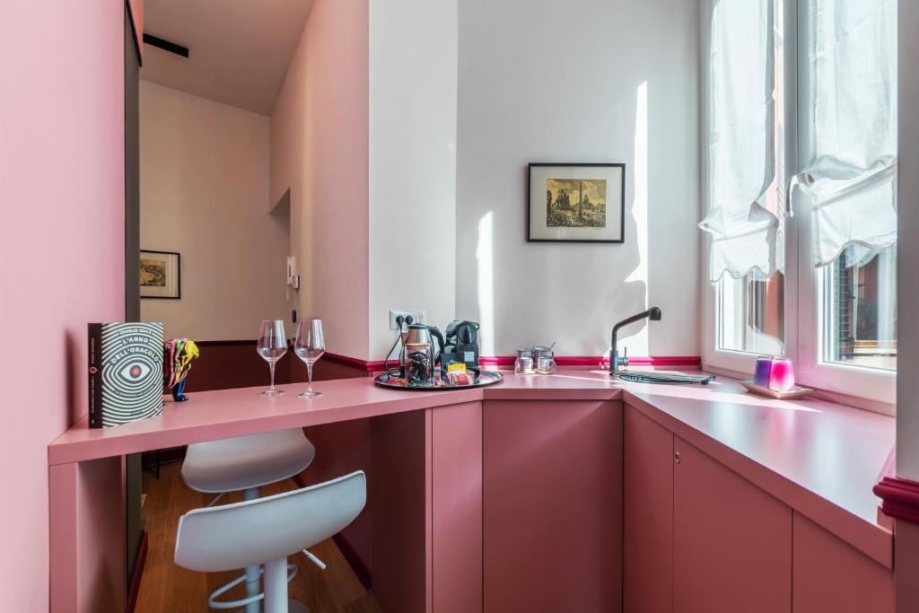Vatican Night Suites - 2