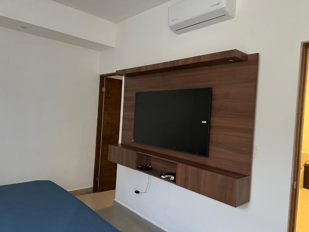 Nohemani Suite - 5